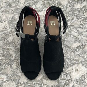 Joe's Jeans Black Block Heel Peep Toe Heels